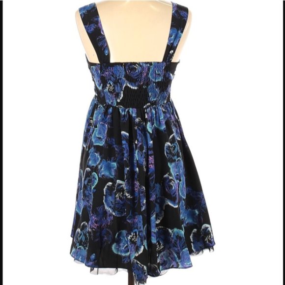 Candie's Casual Dress Black Blue Floral FItted Bodice Size L - Picture 2 of 2